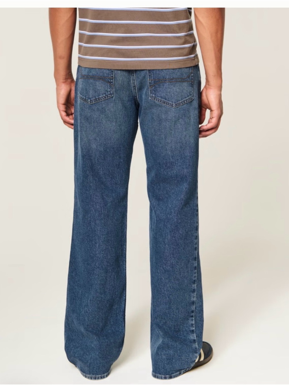 Hollister Men’s Dark Wash Relaxed Bootcut Jeans Size 32x32